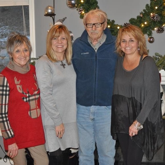 Meet your Posher, Kendra - Picture 1 of 1